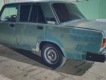 toyota prius c: Lada 2107 sedan - Kuzov: 4 qapılı, açıq yaşıL karopka 5 mator bez — 4