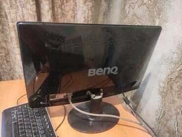 soyuducu köhnə: Masaüstü kompüter sistemi – klassik ATX korpus Ana plata yanıb, başqa — 8