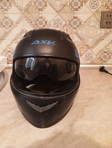 motor kask: Salam Hezide qalıram istəyən gəlib burdan götürə bilər.Kaskin vizoru — 2