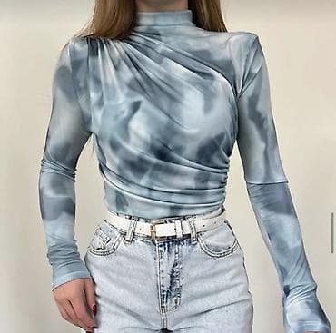 L razmer hec geyinilmiyib sadace etiketi yoxdur