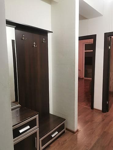 sizin menzil: Salam. Ev Hovsan mida 1de məktəblə uzbe üz olan binada — 2