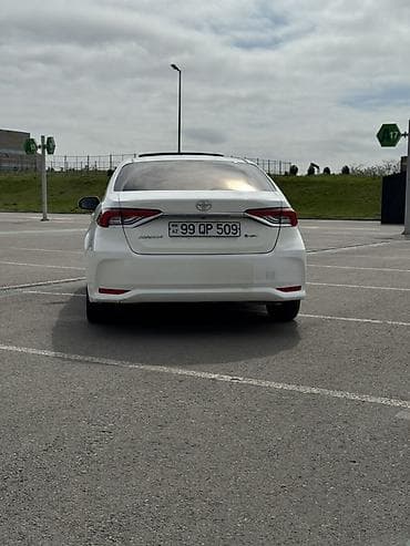 changan benni mini: Toyota Corolla sedan – ağ rəng, hibrid. Texnologiya və avadanlıq: - — 4