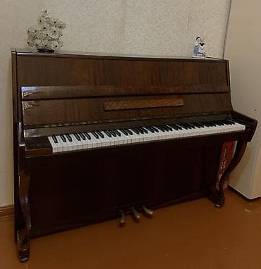 piano stul: Piano – СЮИТА - Korpus: tünd qəhvəyi, parlaq laklı ağac örtük — 1