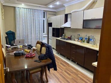 sumqayit bina evi: Kirayyə ev verilir. 3 otaq. Nərimanov rayonu. Mərkəzi istilik sistemi — 11