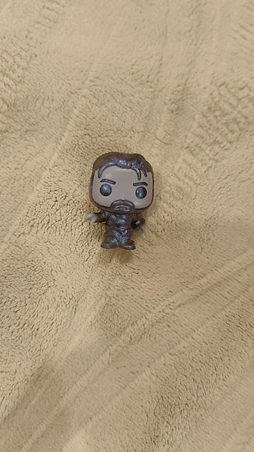 Fiqur, Plastik, rəng - Boz