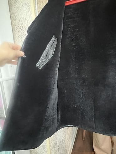 kurta: Kisi üçün qara rəngli təbii dəri kürk (shearling) palto - Material — 4
