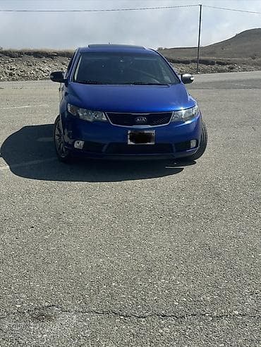 park maşını: Kia Cerato: 2 l | 2009 il Sedan — 3