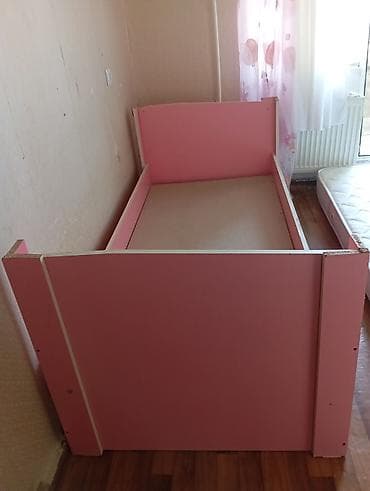Uşaq çarpayısı.Təzə təmiz matrasıda var .heç bir prablemi yoxdu — 1