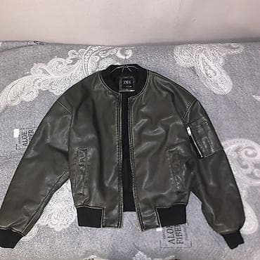 Zara Bomber Jacket
Yeni kimidir
Deffekti yoxdur
Unisexdir lalafo.az -da Zara Bomber Jacket
Yeni kimidir
Deffekti yoxdur
Unisexdir