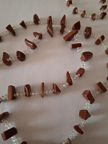 Qadın geyimləri: Anvantyurin daşları və kristal muncuqlardan hazırlanmış boyunbağı və — 5