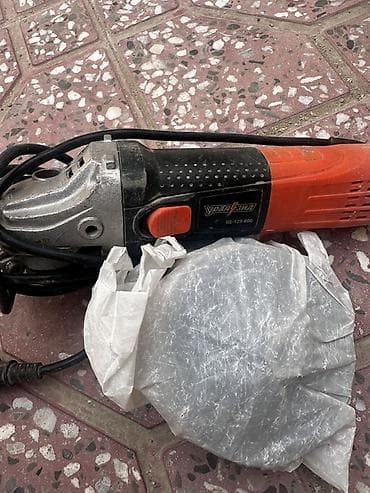 Elektrik alətləri seti - UralZid UŞ-125-900 bucaqslı daşkəsmə (125