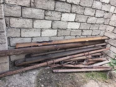 Rusiyanın köhnə qalın torbası satılır. Metresi 5 manatdan