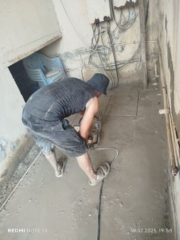 malyar işi: Səssiz tozsuz səliqəli kəsim. Beton katlavan monolit kubik — 5
