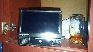 maqintafon gence: Maqnitol, AUX — 4