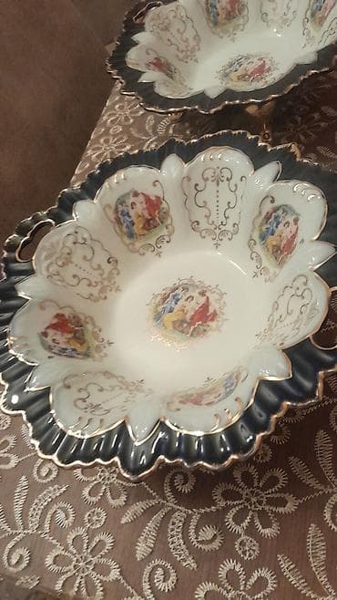 MZ Czeck (1794) damalı markalı, qızıl işləməli porselen konfet/ meyvə