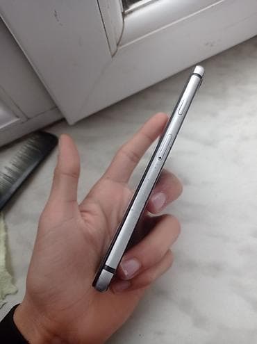 iphone 7 64: IPhone 7, Qara, Barmaq izi — 8