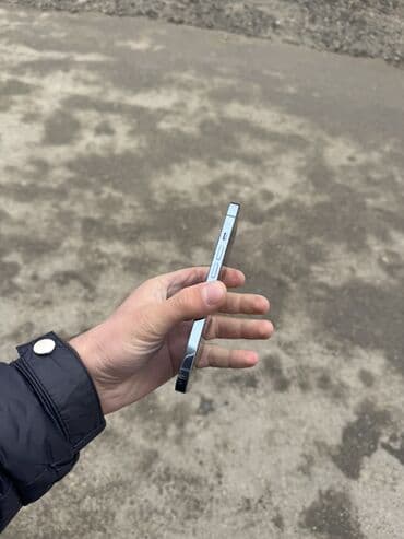 Apple iPhone: IPhone 13 Pro, 128 GB, Sierra Blue, Face ID — 6