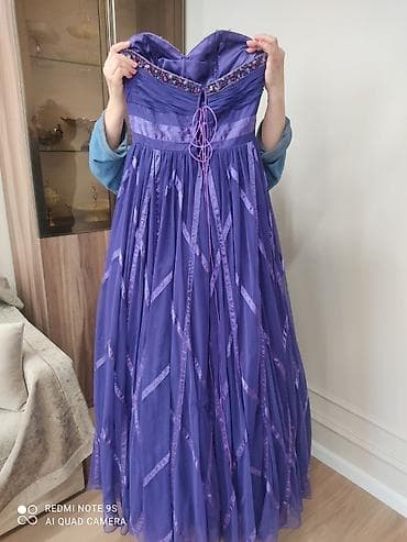 Bənövşəyi rəngdə, uzun, strapless ziyafət/libas. - Üst hissə ürək — 1