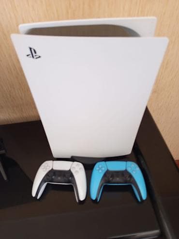 playstatio: Playstation 5 с 8 дисками и 2 джойстиками. возможна скидка — 1