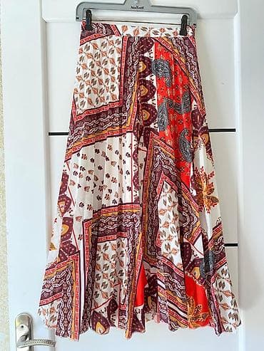 desd paltarlar: İki hissəli qadın dəsti – ətək və top i. ölçü 38-M. 36-S - Duruş — 2