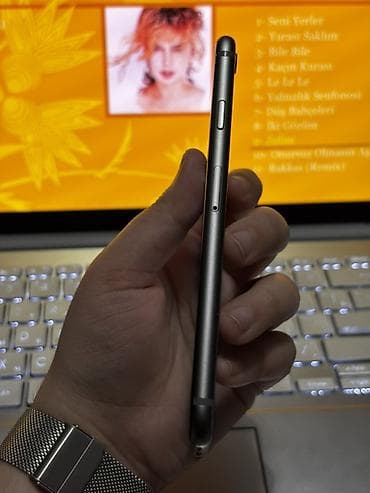 ayfon 6 plus ikinci el: IPhone 6s, 16 GB, Barmaq izi — 10