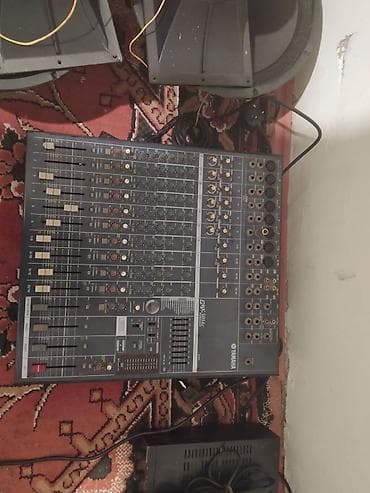Yamaha EMX-500/5 (EMX-501/6 seriyasına bənzər) analoq miks pultu lalafo.az -da Yamaha EMX-500/5 (EMX-501/6 seriyasına bənzər) analoq miks pultu