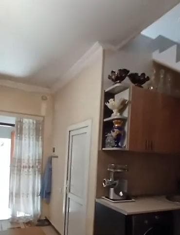 Аренда комнат: Menzil emircanda yerləşir 113 nömrəli avtobusun son — 10