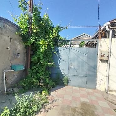 Binəqədi qəs. 3 otaqlı, 100 kv. m, Orta təmir — 4