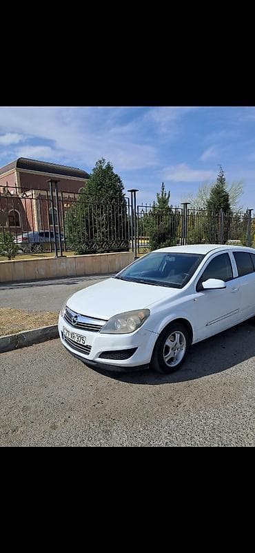 OPEL icarəyə verilir günü 20 azn depazit 200 azn qalmamaq şərti ilə