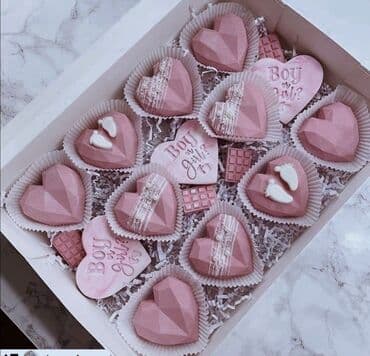 Сейфы: Həndəsi ürək formalı, zərif detallarla bəzədilmiş, dekorativ qutularda — 9