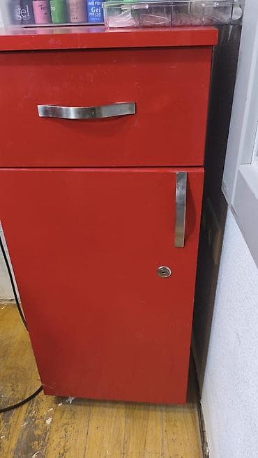 3 d oboy: Endirim ❌❌ ✔️35 man(Nərimanov). Salon üçün şkaf .Təcili satılır.her — 2