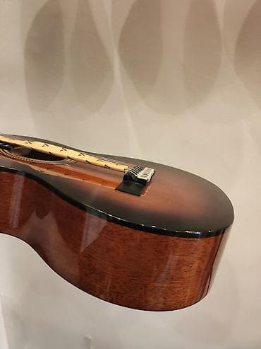 sitki: Classical guita model:valencia vc262csb top: sitka spruce — 3