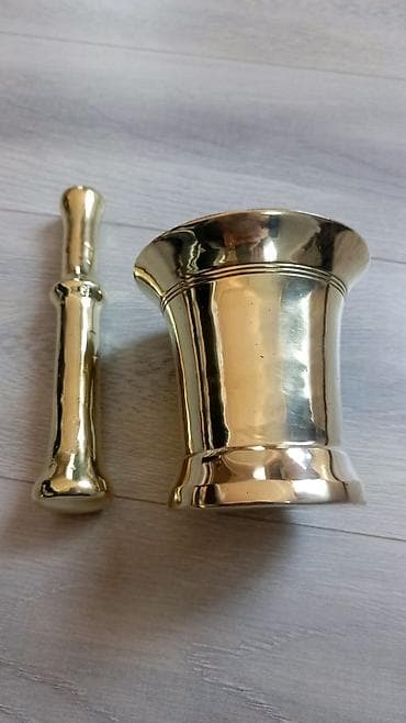 metbex ewyalari: Qədimi,bürüncdən hazırlanmış həvəng və dəstə. Xüsusiyyətlər: - — 7