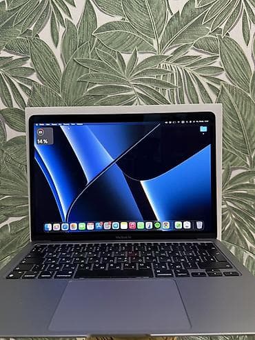 Apple MacBook Air M1 noutbuku 88 pil ideal vezyetde 150 cycle cuzi