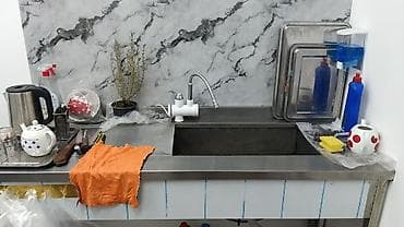 bmw x6 30d xdrive: Mercedes-Benz E-Class: 2.1 l | 2000 il Sedan — 2