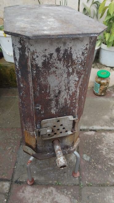 Dəmir Peçi, yanacaq - Qaz