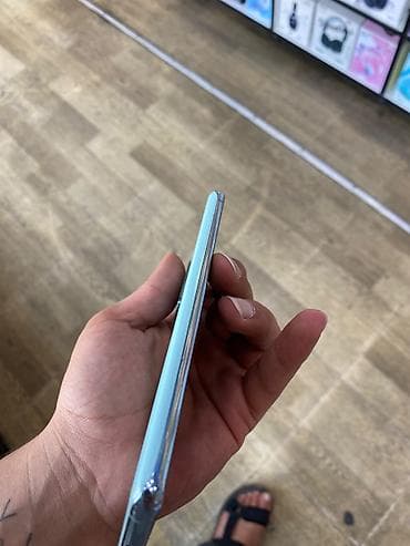ssd 2 5: Samsung Galaxy S20, 128 GB, Simsiz şarj — 4