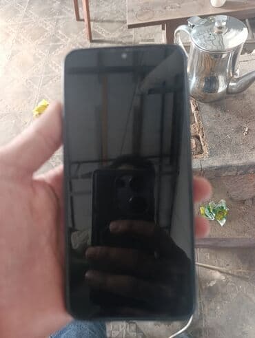 samsung a34 irşad: Smartfon – qara rəngdə, mat arxa qapaqlı. Xüsusiyyətlər: - Arxa — 2