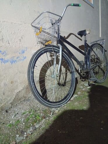 Şəhər gəzintiləri və gündəlik istifadə üçün praktik velosiped