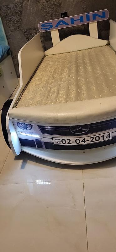 3d defter: Uşaq maşın-formalı çarpayı - Dizayn: SUV avtomobil üslubunda korpus — 3