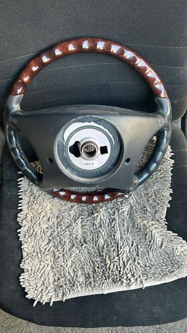 деревянный стол на кухню: Мультируль, Mercedes-Benz, 2004 г., Дерево, Б/у, Самовывоз — 2