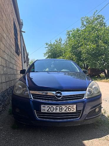 Opel Astra: 1.4 l | 2009 il 217000 km Hetçbek lalafo.az -da Opel Astra: 1.4 l | 2009 il 217000 km Hetçbek
