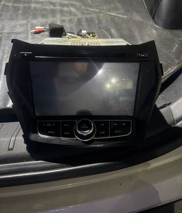 maşın monitor: HYUNDAI SANTAFE original manitordu islek veziyyetdedir — 1