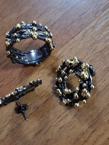 kişilər üçün vizitka qabı: Gumush komplekt
S925 — 10