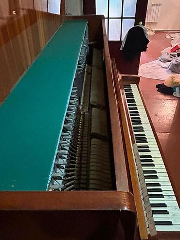 pianolar: Oktava piano satılır. Vəziyyəti yaxşıdır, 2 klaviş işləmir,düzəldilə — 2