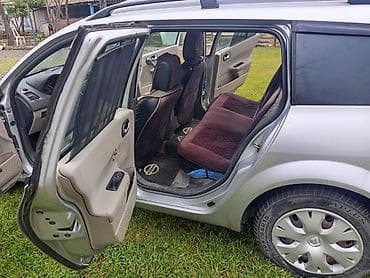 Renault Logan: 1.5 л | 2007 г. 350000 км Универсал