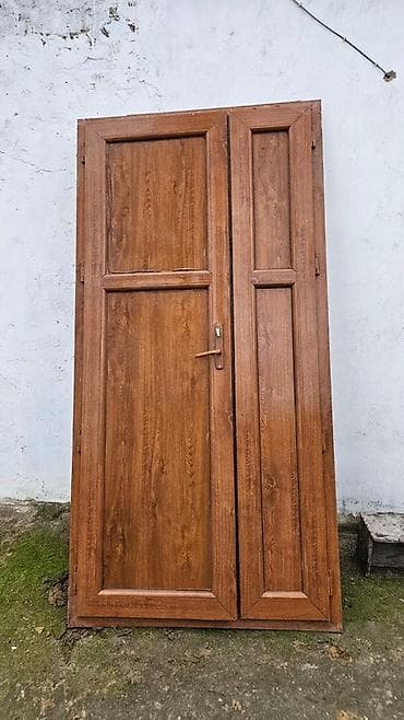 Plastik qapi 238/120sm 105azn Novxani 3029 leli Məhsul: Taxta