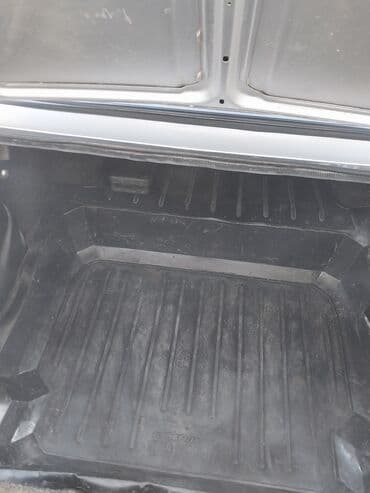 турбо.аз все об автомобилях в азербайджане: Lada klassik sedan Xüsusiyyətlər: - Korpus: 4 qapılı sedan, gümüşü — 4