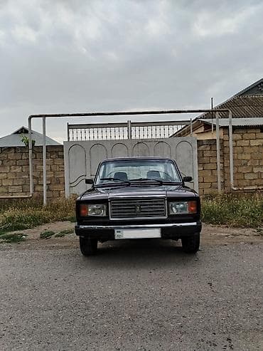 masin səkilləri: VAZ (LADA) 2107: 1.6 l | 2011 il 150000 km Sedan — 2
