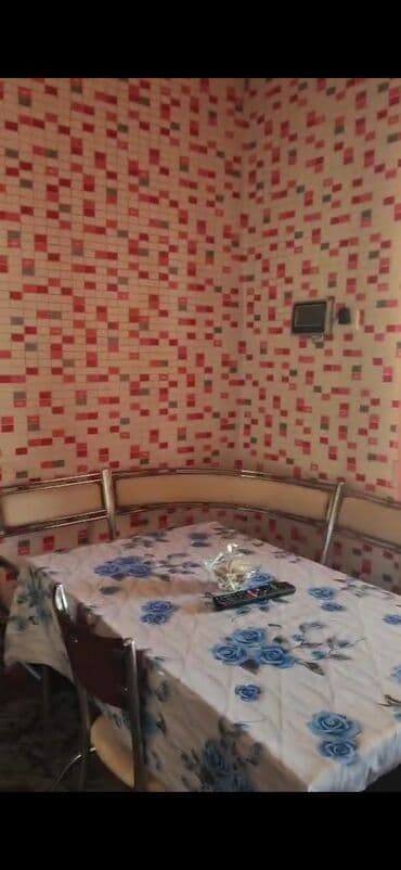 dernegulde kiraye ev: 4 otaqlı, 220 kv. m, Orta təmir — 9